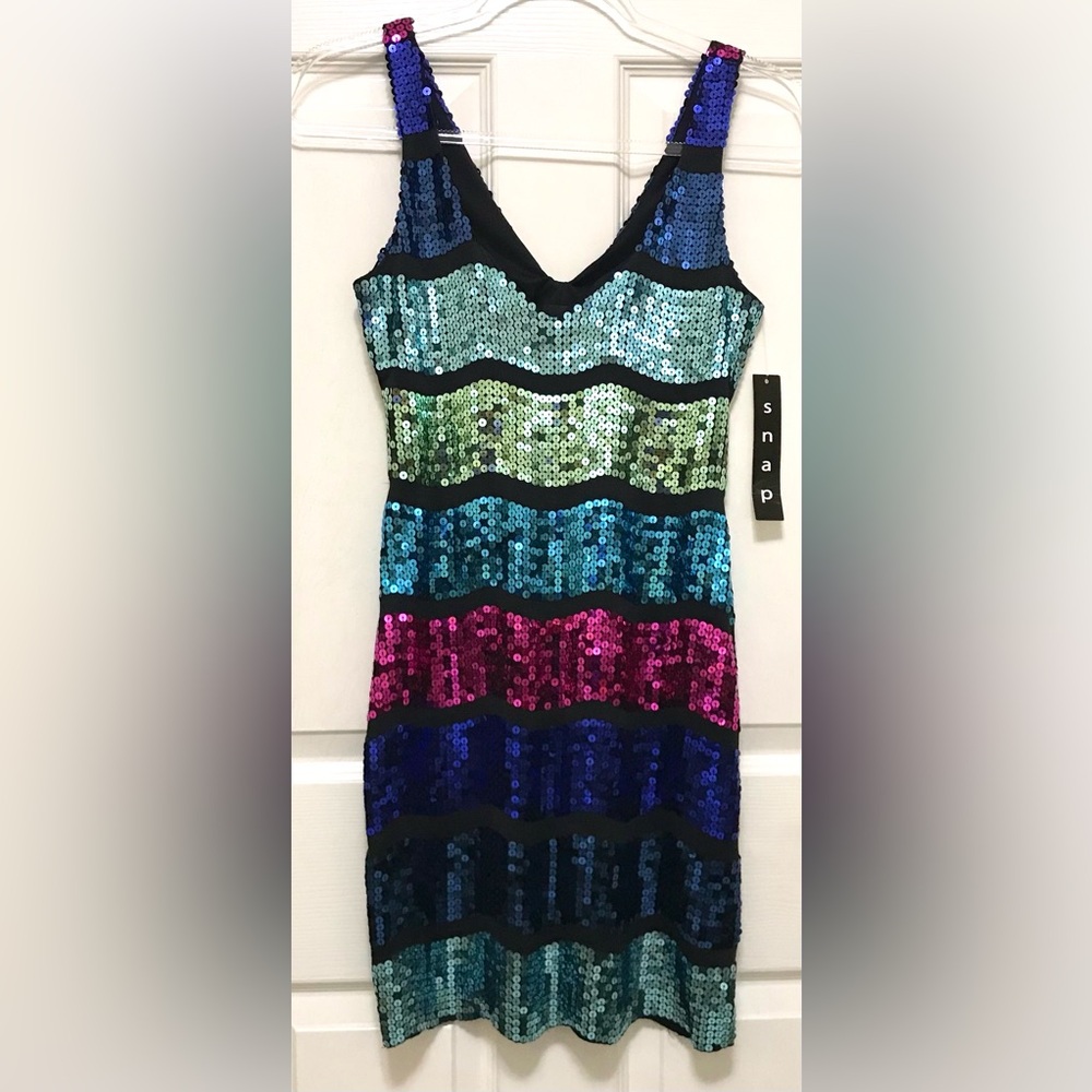 NWT Snap Vibrant Sequin Cocktail Dress - Picture 13 of 16